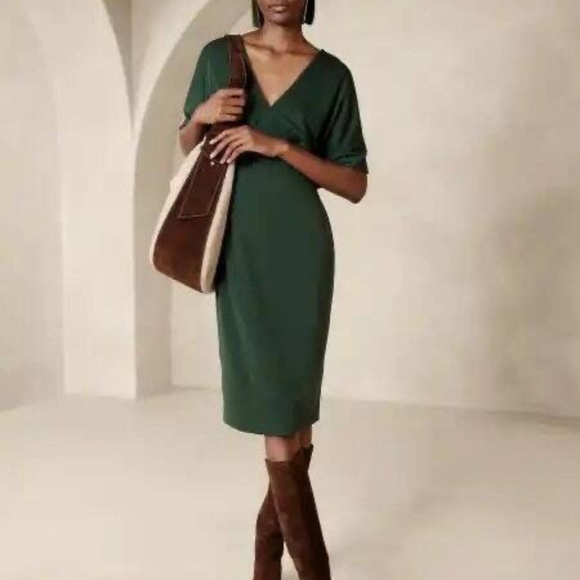 Banana Republic Dresses & Skirts - BANANA REPUBLIC SORAYA MIDI BUTTERFLY SLEEVE DRESS HUNTER GREEN 8 NWOT
